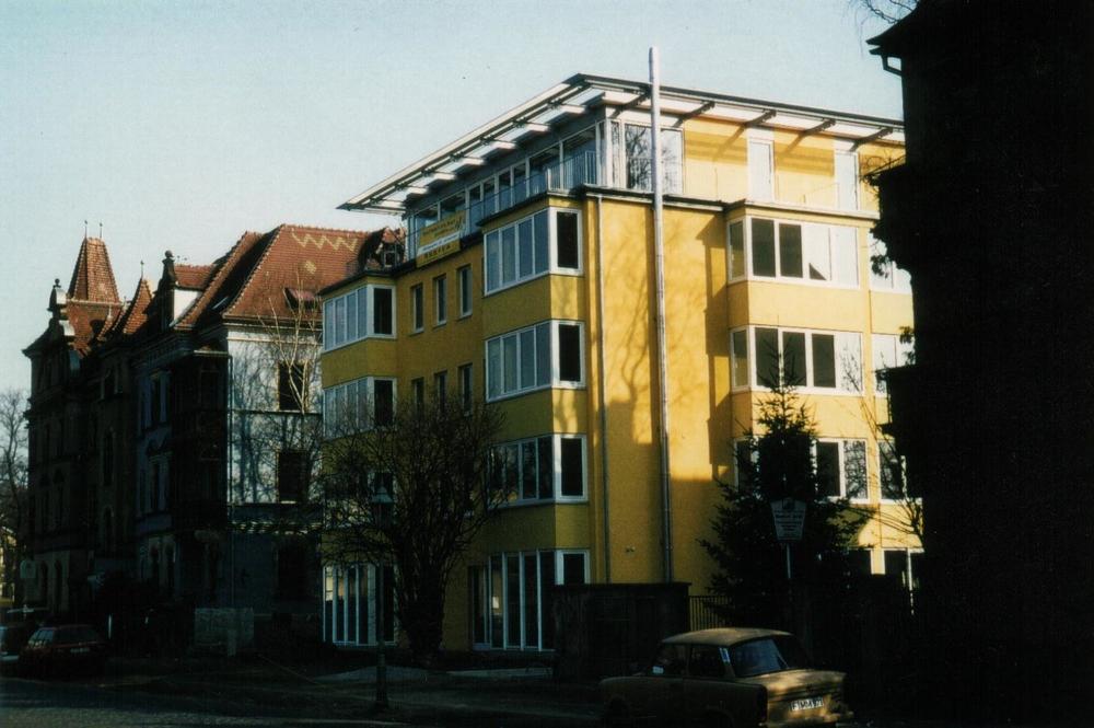 1994-95_Dresden_Hueblerstrasse_03_Foto_Strasse_300_dpi_1000